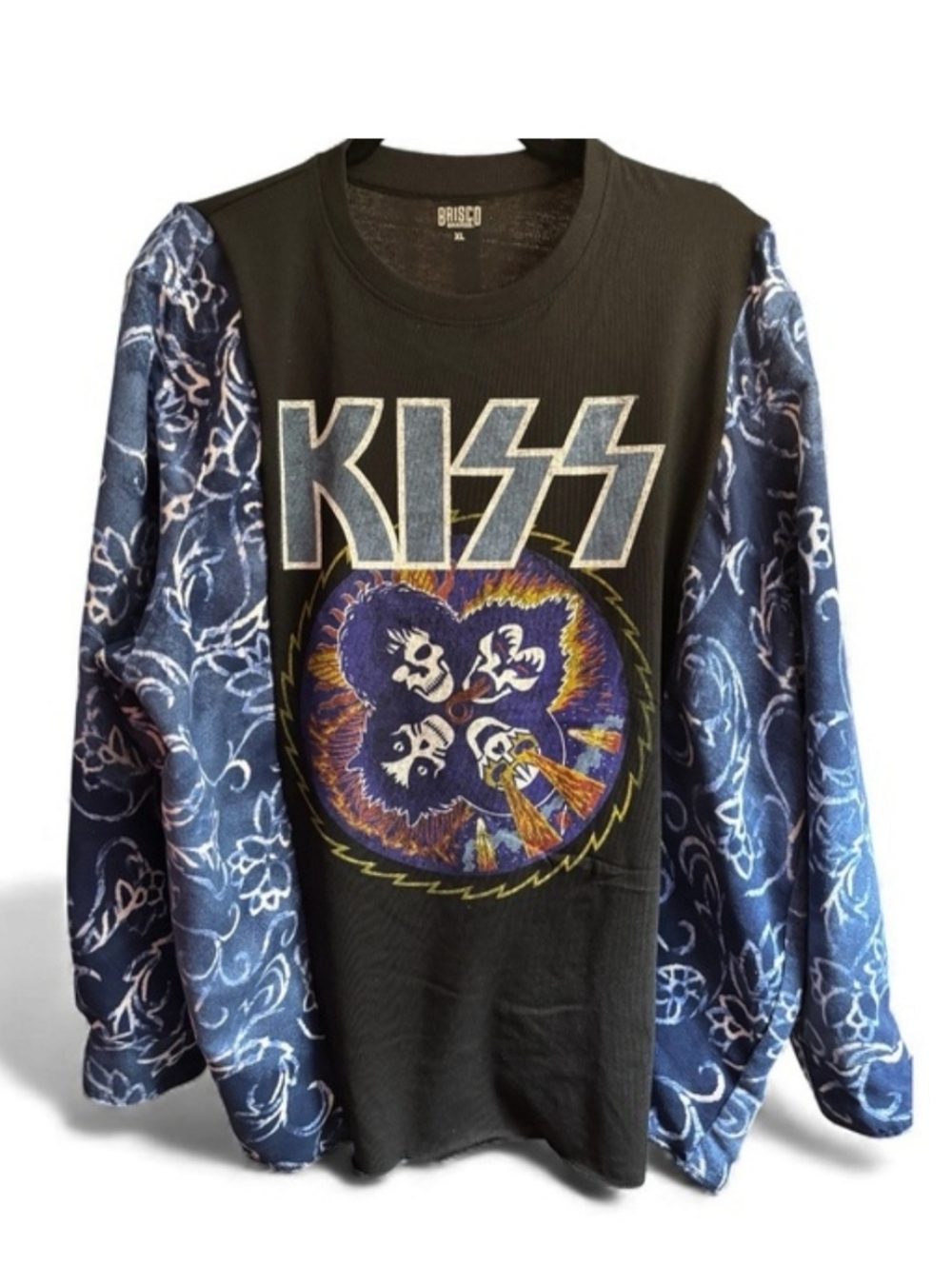 Kiss Bold Graphic Upcycle